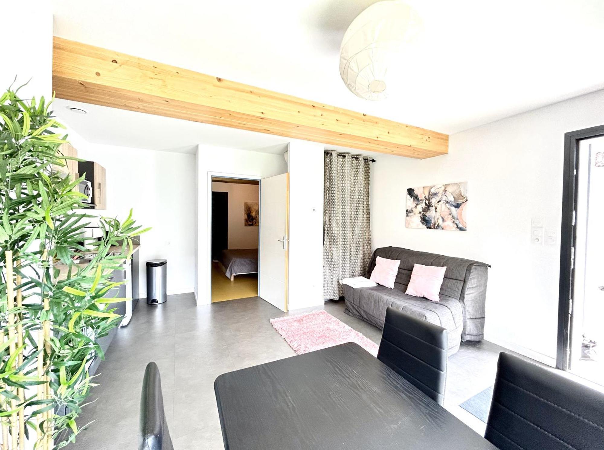 Du Vignoble A L'Atlantique - Residence Montifault Gites Du 2 Au 3 Pieces Le Pallet 外观 照片